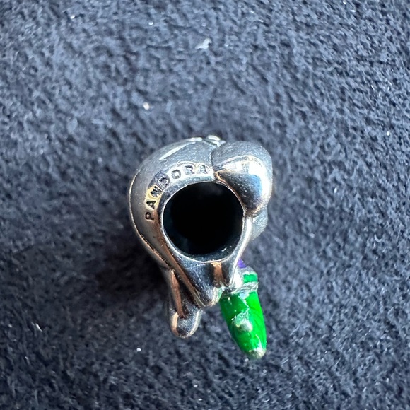 Disney x PANDORA The Littlee Mermaid’s Ariel Charm - Picture 3 of 4